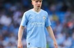 太阳报：桑德兰有意曼城19岁中场小将查理-格雷