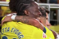 一场5-0！打出西甲争冠黑马：2连胜压巴萨+皇马，西班牙人4分不败