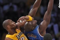 夸梅·布朗：如果碰科比一下，可能被他肘击到牙痛！