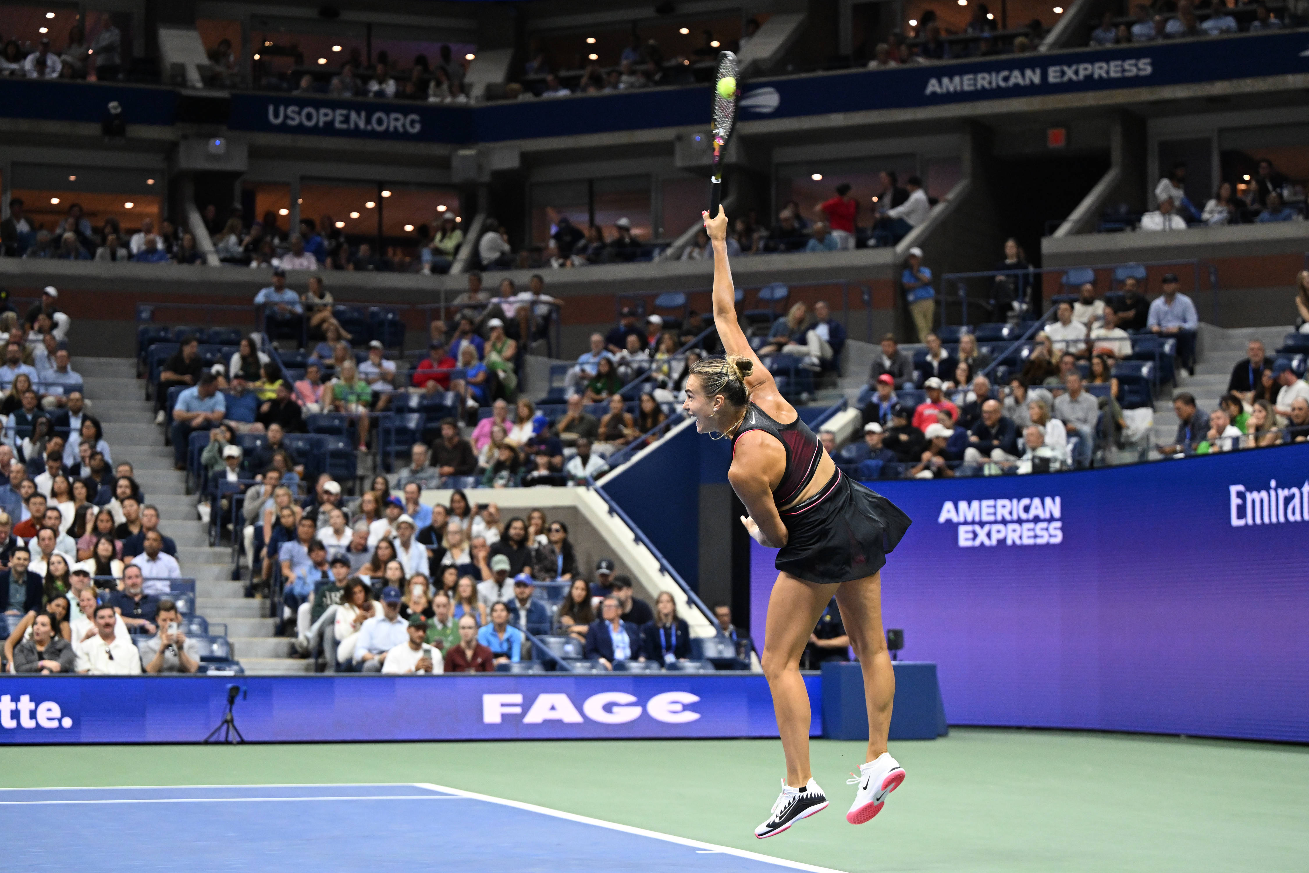 （体育）网球——美网：萨巴伦卡晋级