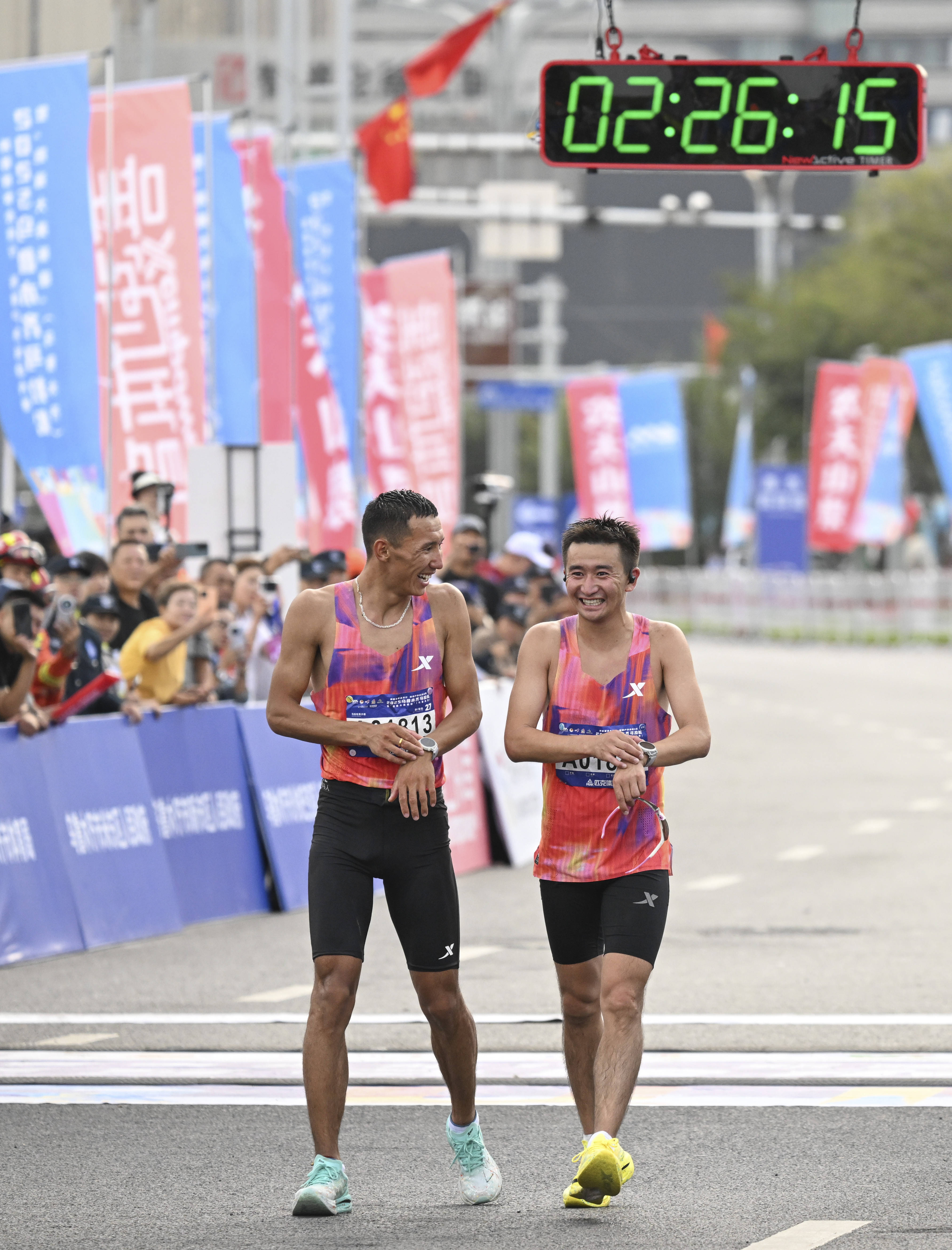 （体育）马拉松——2025乌鲁木齐马拉松开跑