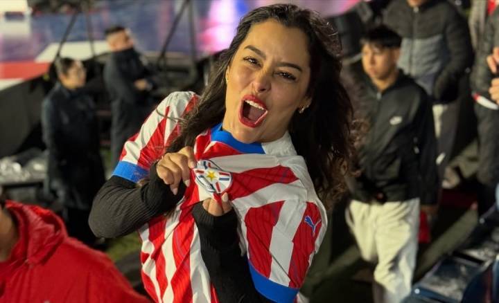 15年了！巴拉圭“乳神”完成足球评论员首秀，南非世界杯惊艳全球