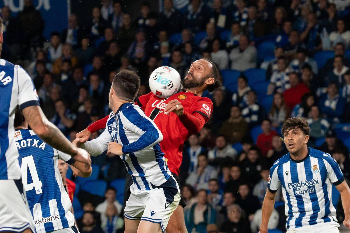 今日足球：亨克对阵皇家贝蒂斯、弗赖堡对阵乌得勒支